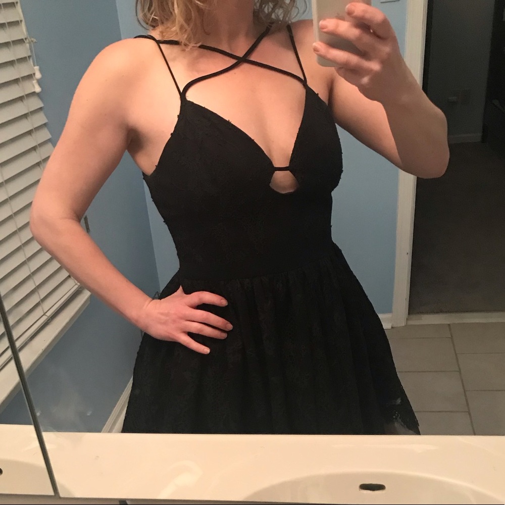 Bebe short black Lace and tulle Dress